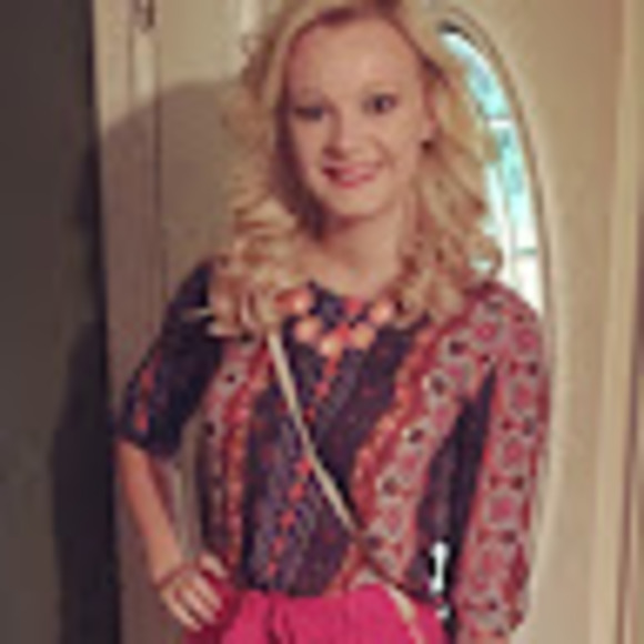 Meet your Posher, Cassidy - Picture 1 of 1